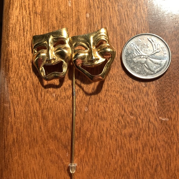 Vintage 80s Theatre masks stick pin brooch - Picture 6 of 8
